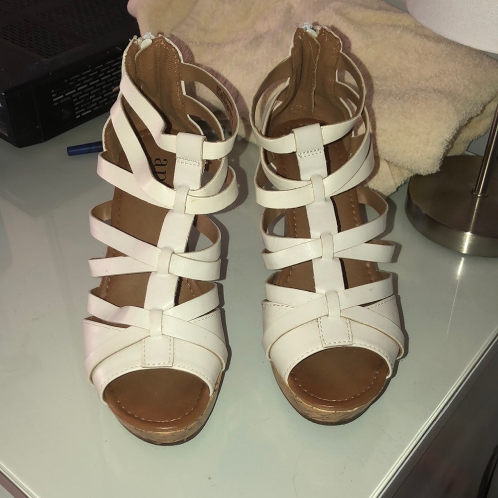 A.n.a wedges